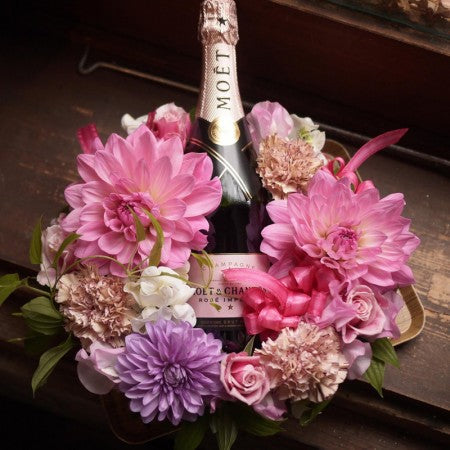 結婚祝いに大人気!モエ ・エ・シャンドン シャンパンとお花のギフト特集