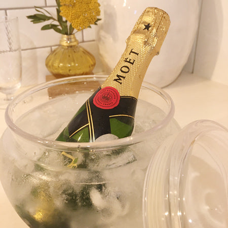 誕生日プレゼントにおすすめ!シャンパンで乾杯して、お花に癒されるギフト